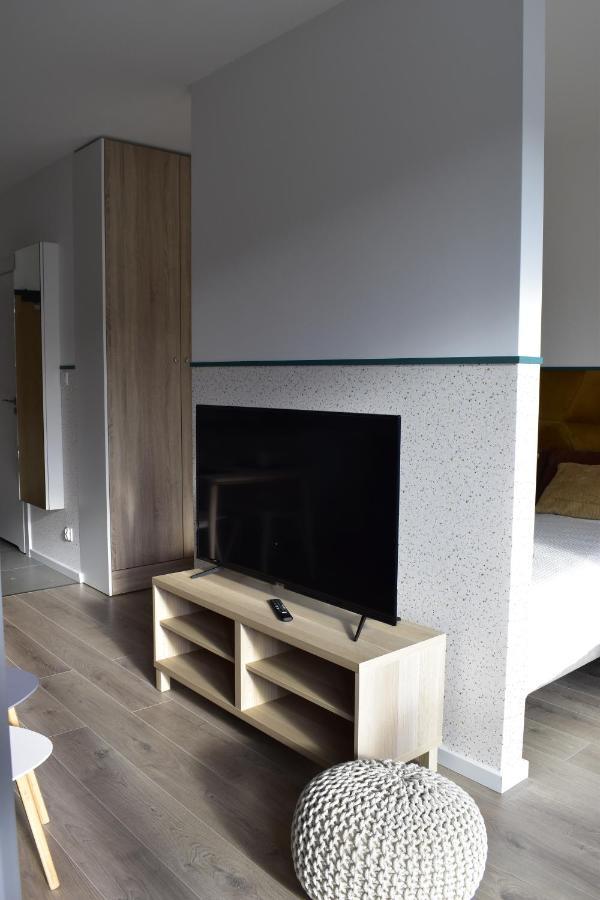 White Apartment Modern Tower Atal Gdyně Exteriér fotografie