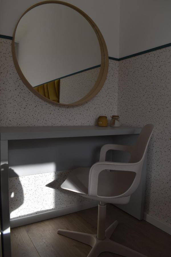 White Apartment Modern Tower Atal Gdyně Exteriér fotografie